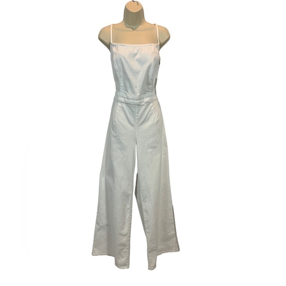 Good American Pants - Good American White Denim Spaghetti Strap Lace Up Back Overalls - size 5